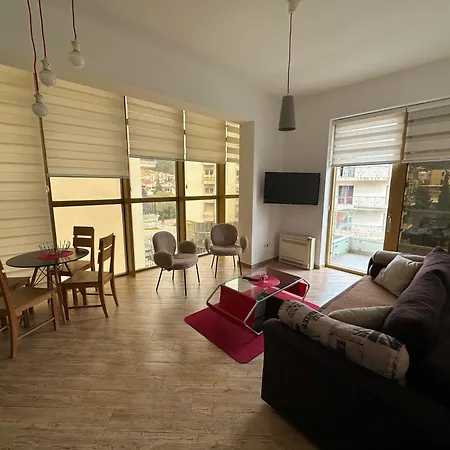 Orange 1 Apartment